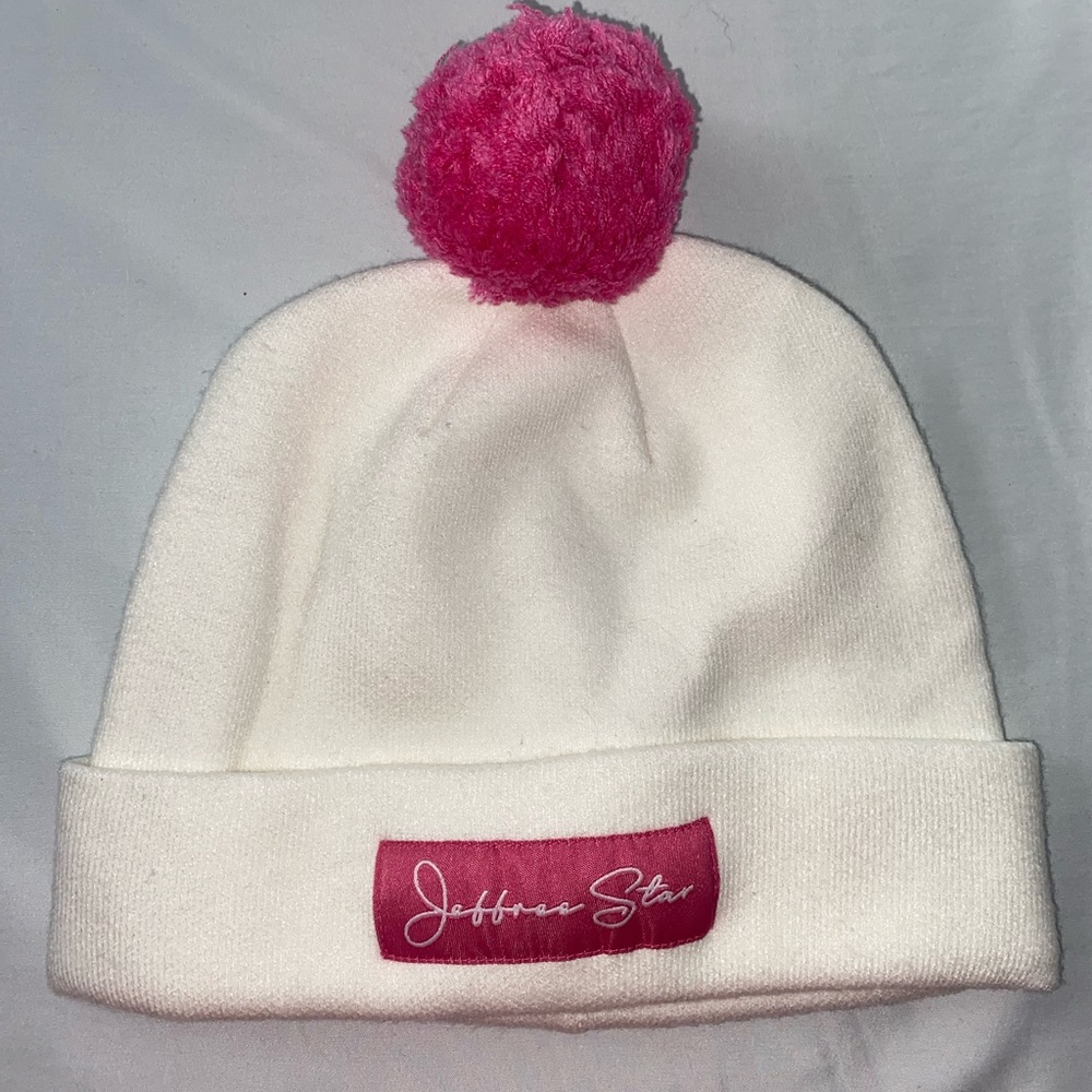 Jeffree Star Pom Pom Beanie